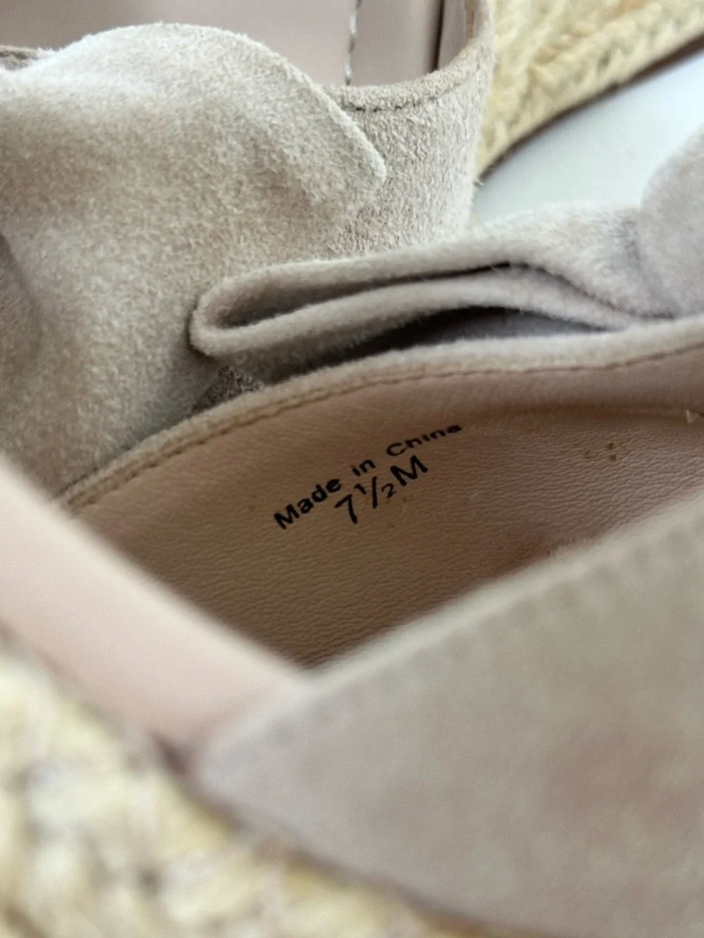 Kate Spade Women’s Beige Suede Knotted Bow Espadrille Wedge Sandals Size 7.5 M - Picture 14 of 16